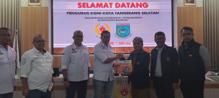 Pengurus Kerja KONI Tangsel dan KONI Kota Bandung